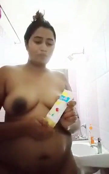 Swathi naidu nude bath and showing pussy latest part-2