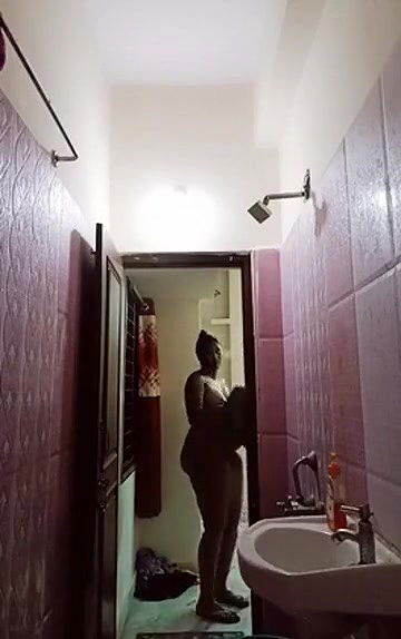Swathi naidu nude bath and showing pussy latest part-2