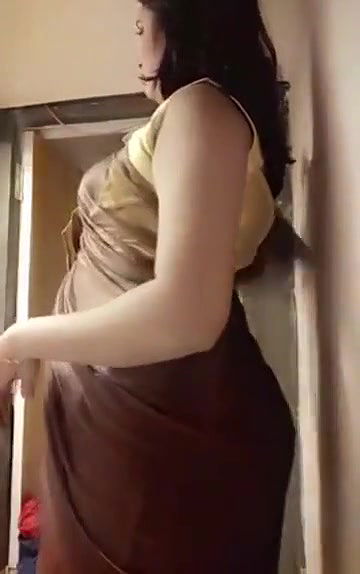 Swathi naidu nude,sexy and get ready for shoot part-4