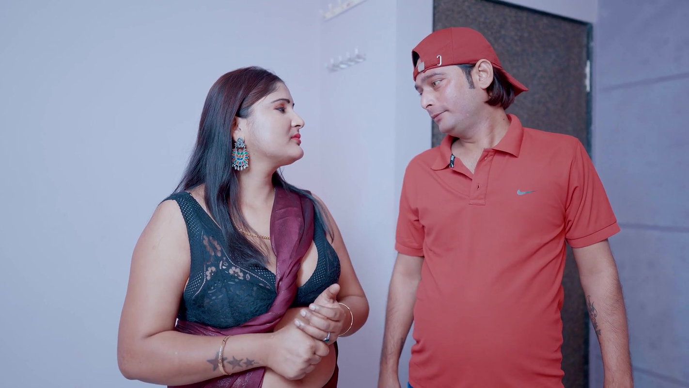 Desi hot Bhabhi seduced by AC technician in the sexy room