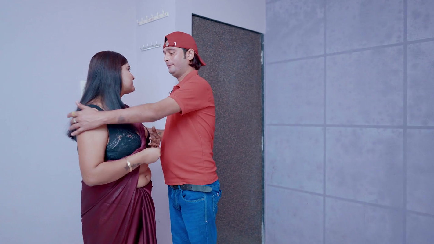 Desi hot Bhabhi seduced by AC technician in the sexy room