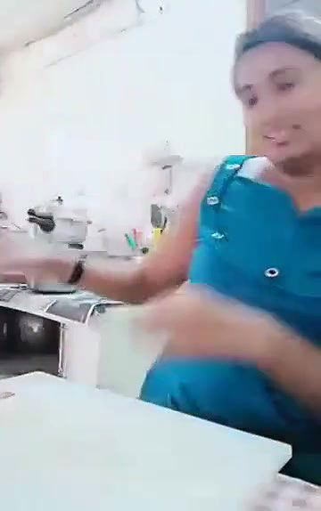 Swathi naidu romance with boyfriend while cooking