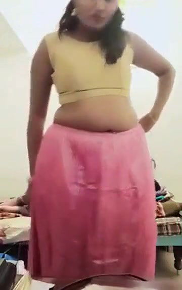 Swathi naidu romantic saree change part-2