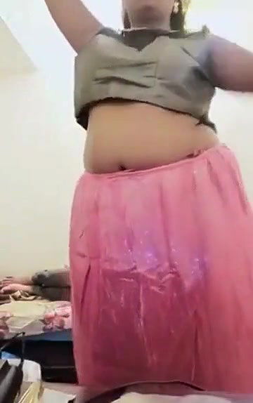 Swathi naidu romantic saree change part-2