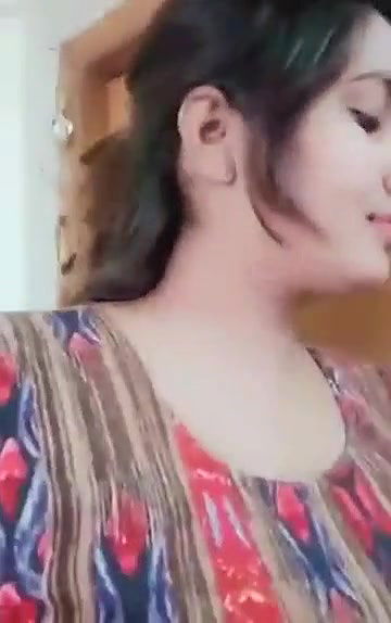 Swathi naidu romantic seducing and singing song