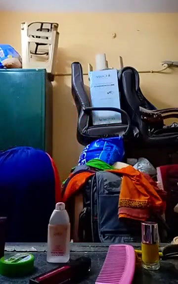 Swathi naidu saree by showing boobs,body parts and getting ready for shoot part-5