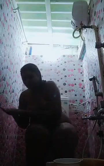 Swathi naidu sexy and nude bath part-2