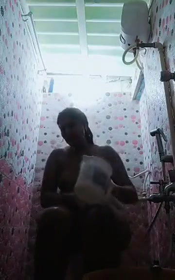 Swathi naidu sexy and nude bath part-4