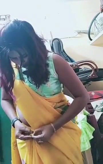 Swathi naidu sexy dress change and getting ready for shoot part -1