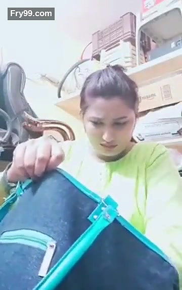 Swathi naidu sexy dress change and getting ready for shoot part -2