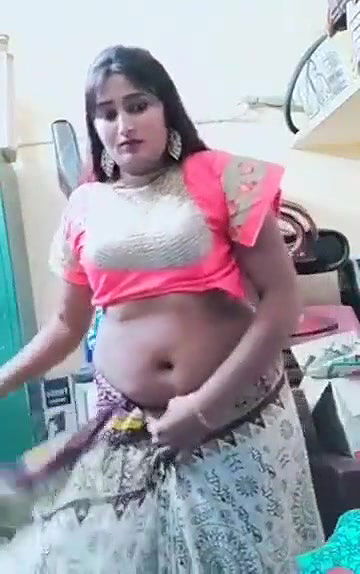 Swathi naidu sexy dress change and getting ready for shoot part -3