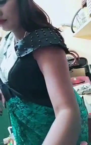 Swathi naidu sexy dress change and getting ready for shoot part -3