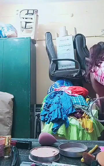 Swathi naidu sexy dress change and getting ready for shoot part -4