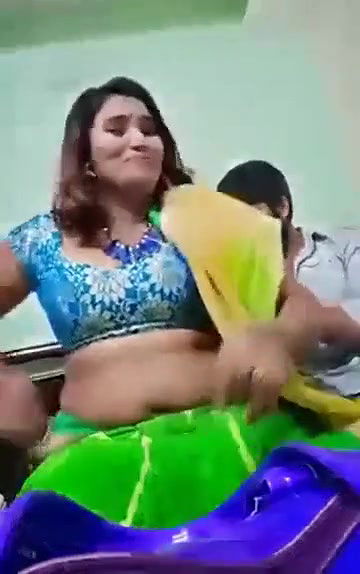 Swathi naidu sexy in saree and showing boobs part-1