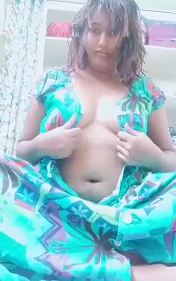 Swathi naidu sexy latest boobs show part-1