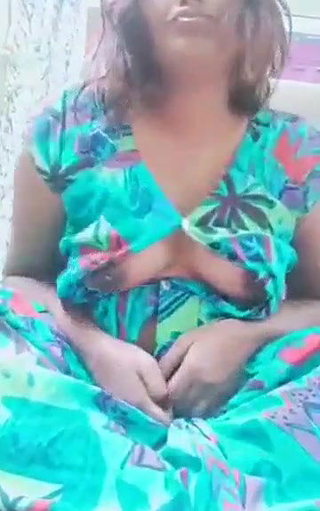 Swathi naidu sexy latest boobs show part-3