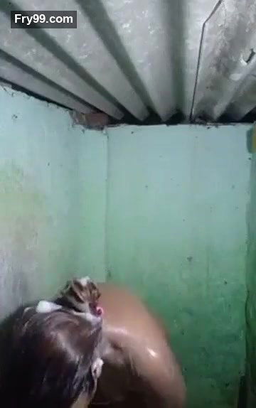 Swathi naidu sexy nude bathing