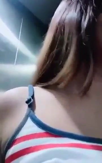 Swathi naidu showing boobs,body and seducing in dress