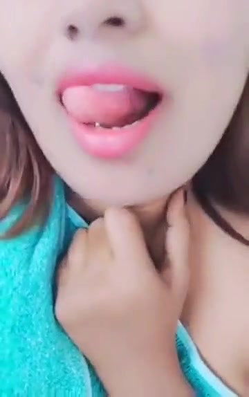 Swathi naidu showing her sexy body