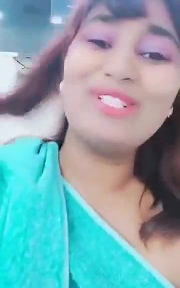 Swathi naidu showing her sexy body