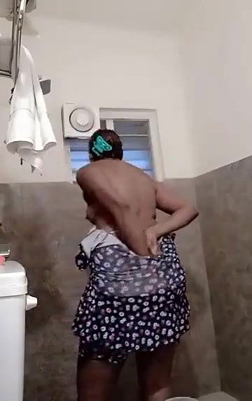 swathi naidu wearing dress after bath part-2