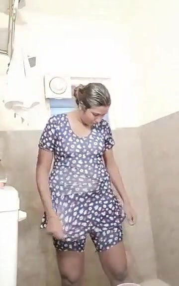 swathi naidu wearing dress after bath part-2