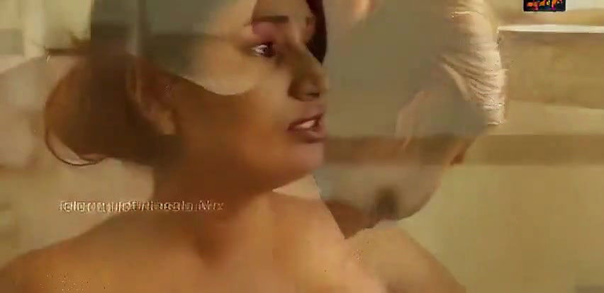 telugu Hot Young Girl Hot Romance in Bathroom