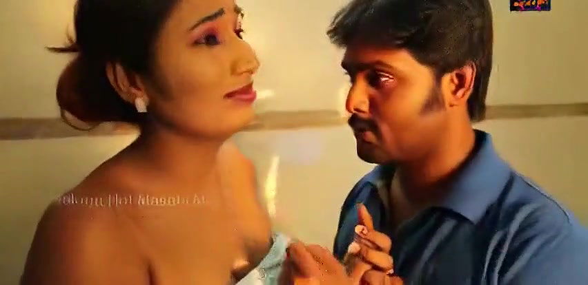 telugu Hot Young Girl Hot Romance in Bathroom