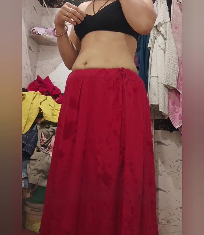 Priya Bhabi Sexy Video Shoot