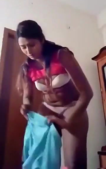 WWW.DOWNVIDS.NET-swathi naidu latest selfie on 2 piece