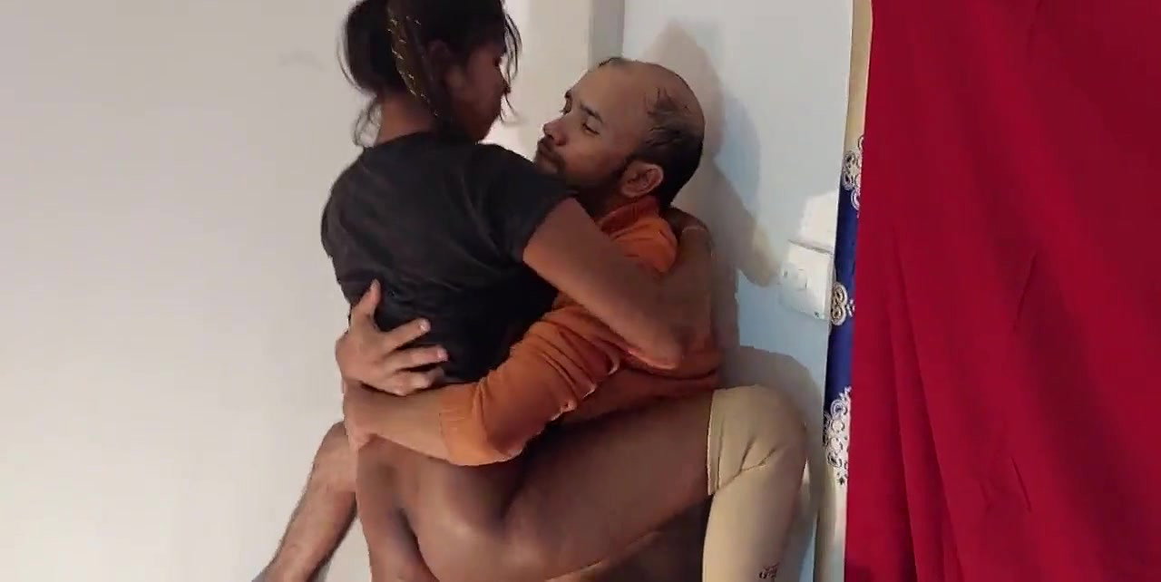 Beautiful woman hiring hot sex Hardcor fuck Deshi couple