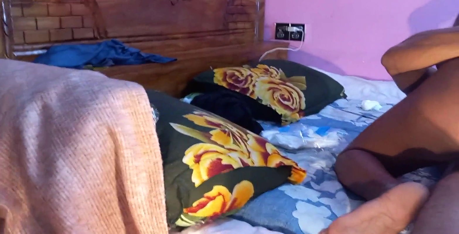 Hot black couples like the group sex on sofa & bead fucking great