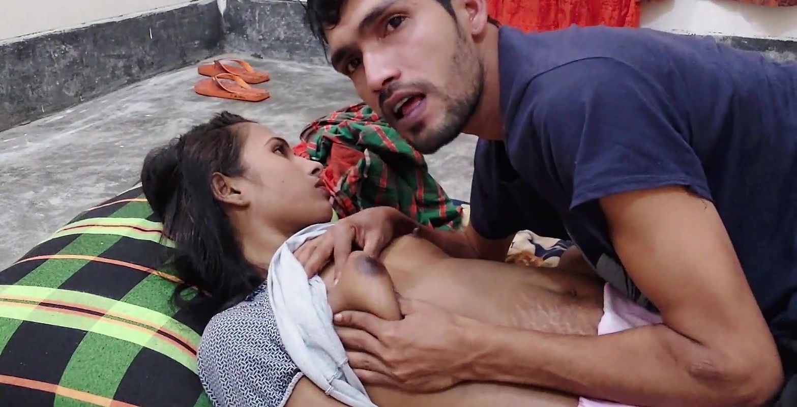 Wonderful pussy fucking Hardcore sex in doggy style of Desi amateur Desi hot Couple sex