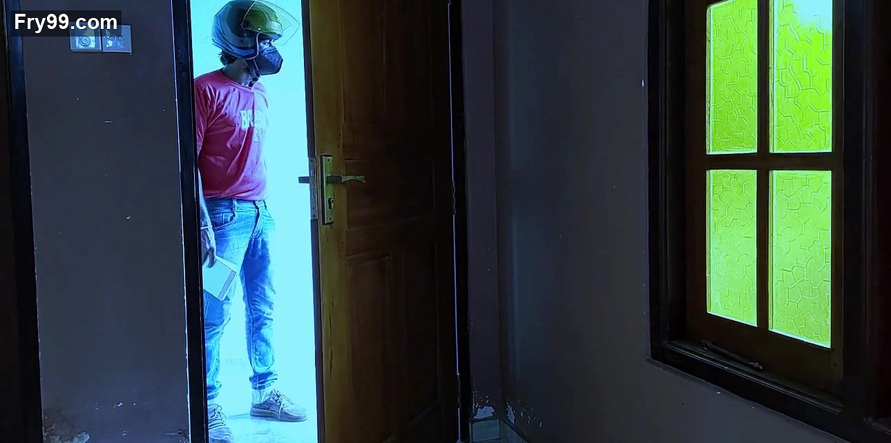 18 week pregnant milf Prank without bra with a delivery guy