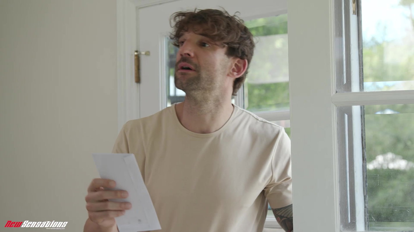 Bad Bella – Bad Bella Gets A Surprise Backdoor Delivery