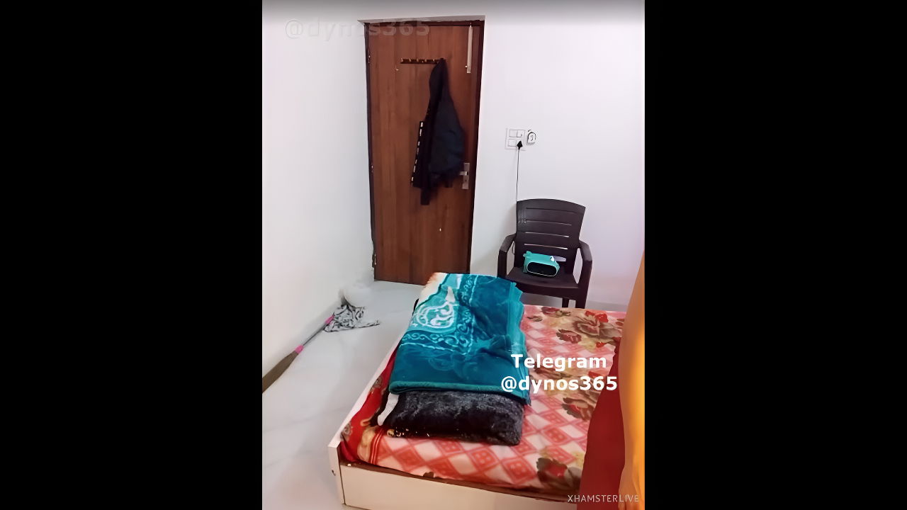 Cute_Girl_27-stripchat-ticket-show